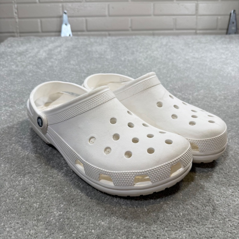 Crocs Classic Clogs Mens 13 White Lightweight Water Friendly Slipon Comfort Shoe
